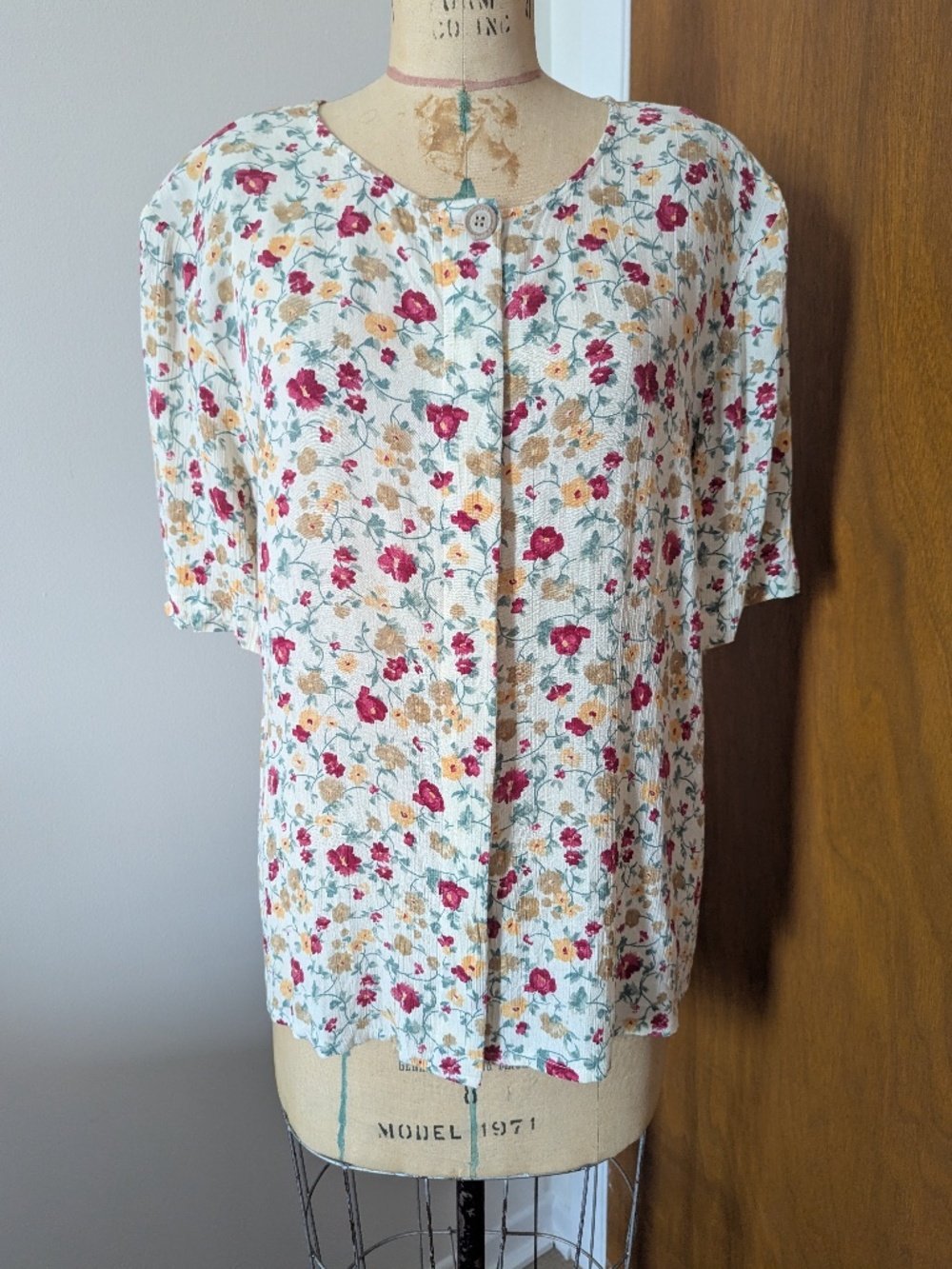 90's Short Sleeve Flowery Button Down